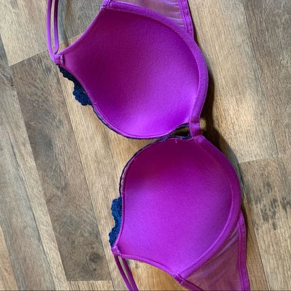 VS Vintage Embroidered Floral Lace Push Up Bra - Picture 8 of 9